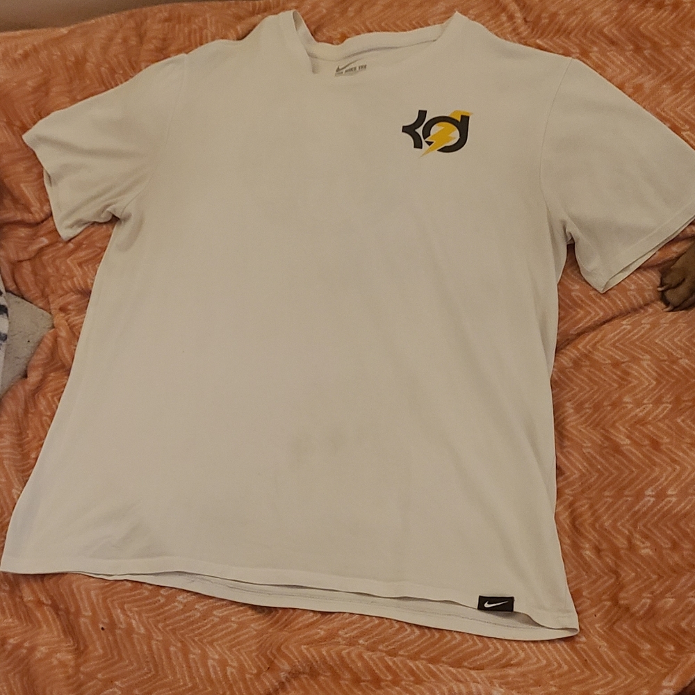 Tee-shirt